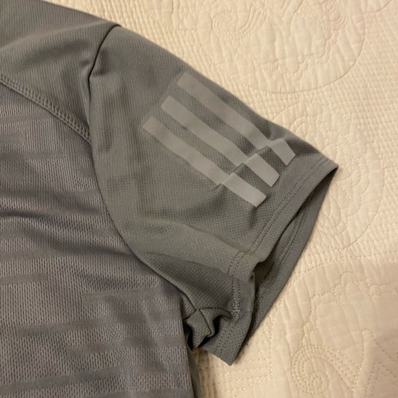 Adidas sport shirt - Picture 2 of 6